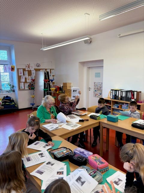 Hennersdorfer Geschichte mit Irene Presoly und Christine Ramharter